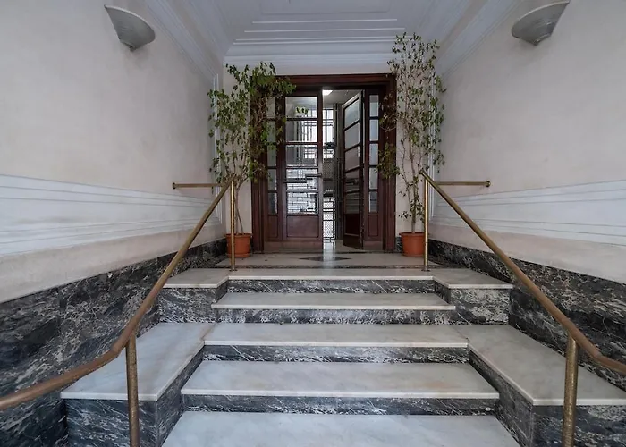 Ferruccio 10 Apartment